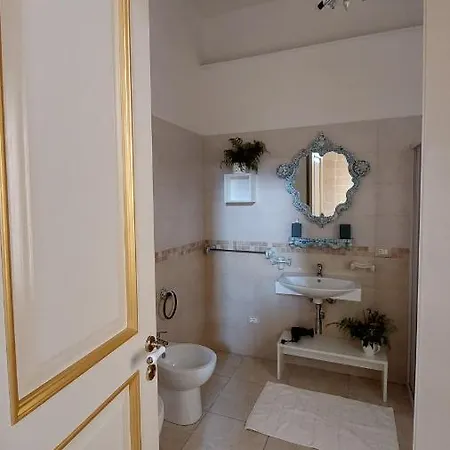 Acamya Luxe Acaya